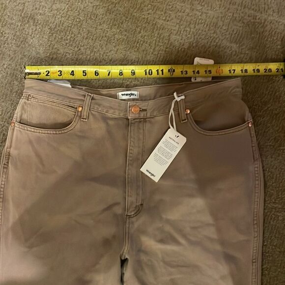 NWT Wrangler Earthwash Jeans - Picture 13 of 16